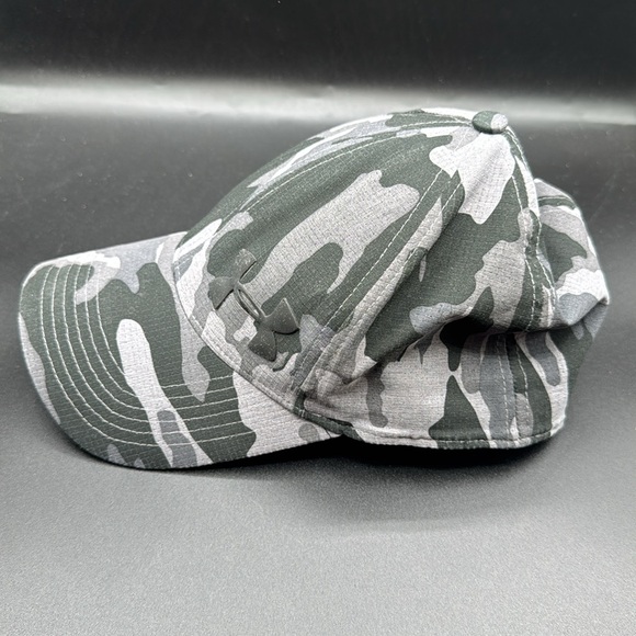 Men’s Under Armour Fitted Camo Hat - Picture 3 of 10